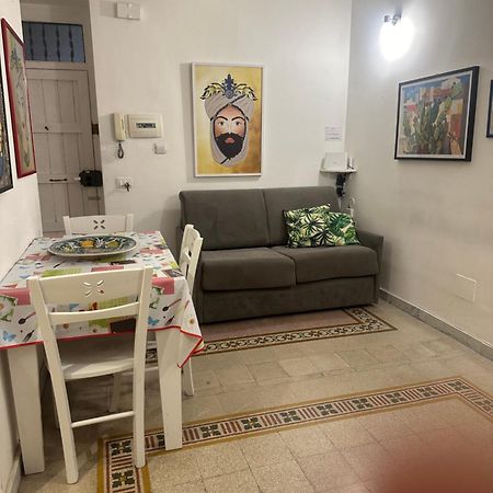 Casa Di Fronte La Cattedrale Apartment ปาแลร์โม ภายนอก รูปภาพ